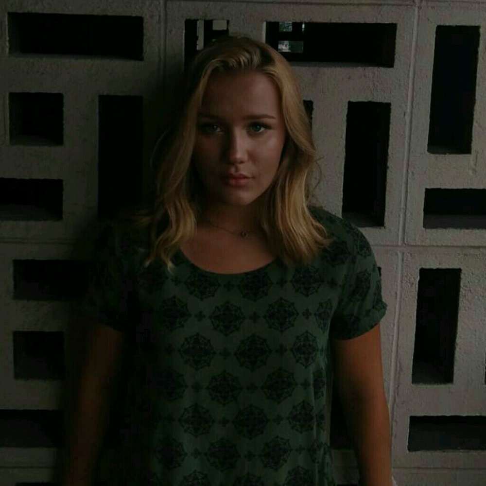 Meet your Posher, Rebecca